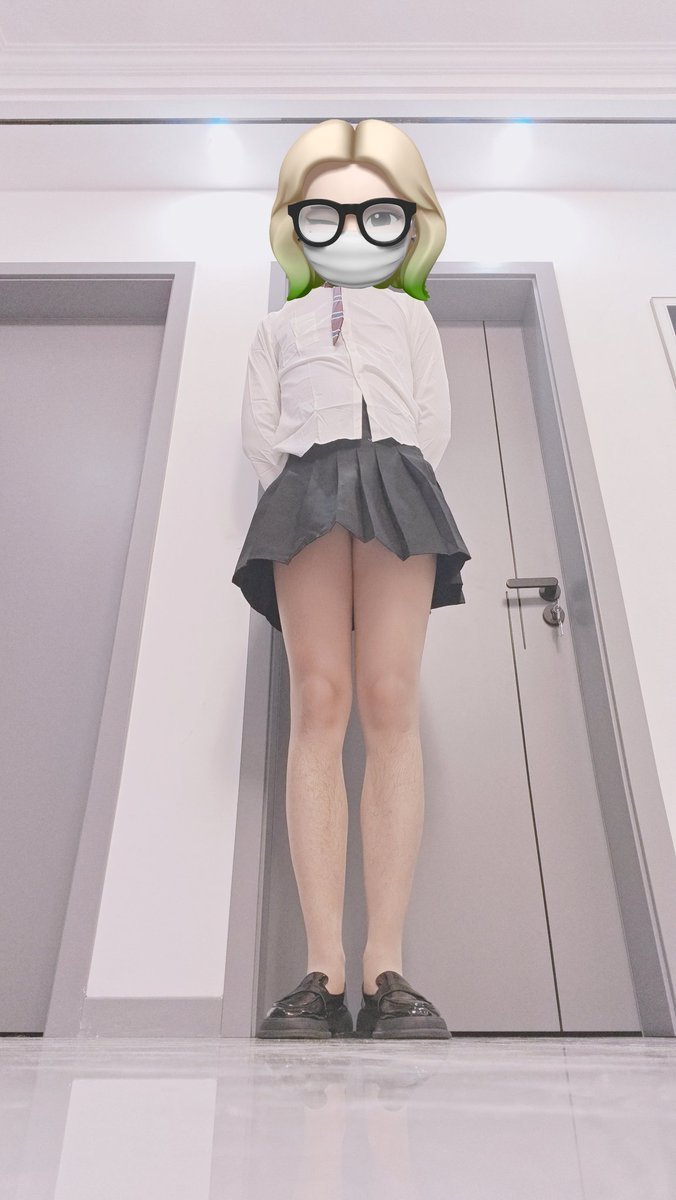 aifutazi's tweet photo. 掀起小裙裙 漏出小jj #男娘 #伪娘 #御姐 #femboy #jk #丝袜 #肉丝 #黑丝 #丝袜jj #小皮鞋 #汉服 #汉服鞋 #白丝 #女装 #JK #男の娘 #伪娘露出 #伪街 https://t.co/vz0ovc9hCu