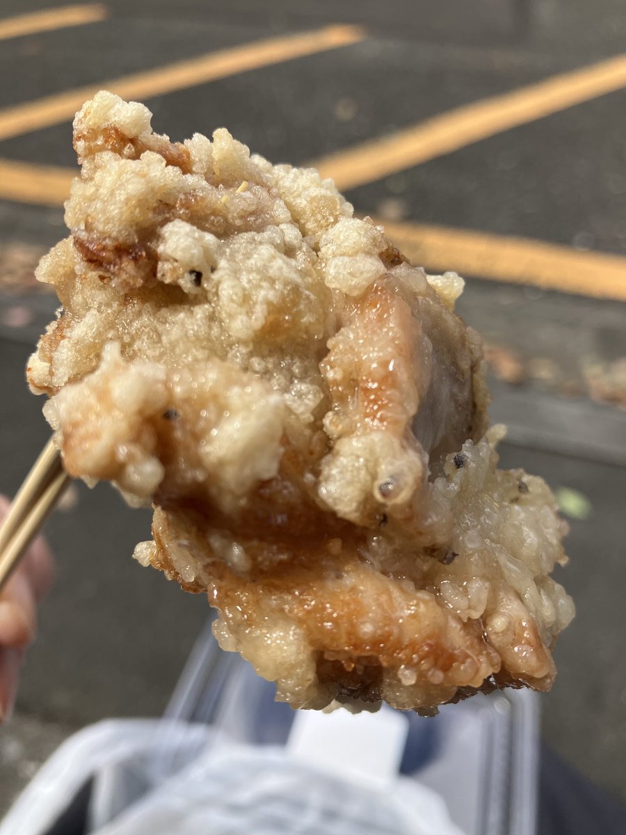 pieerehermeee's tweet photo. 日比谷公園のニッポン放送のイベントで
唐揚げ食べて美味しかった❗️

よき気候 https://t.co/Gufz7xv0j2