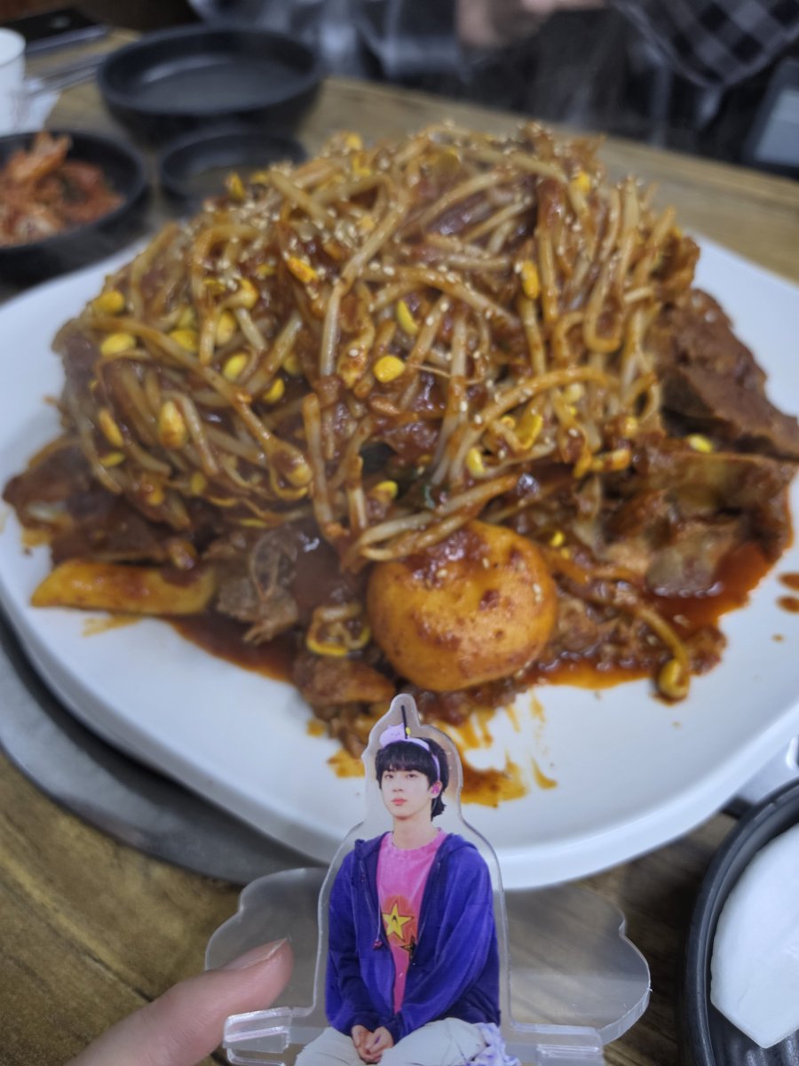 kkudangsuga's tweet photo. 한남감자탕집가서 뼈찜먹기
간이 좀 쎄긴하지만 맛있네여
역시 먹잘알 꾸기
#한남감자탕 https://t.co/c53fRcviFA