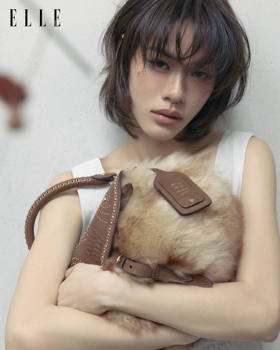 nukuptu_'s tweet photo. แฟชั่นนิสมากกก โมเดลหน้าโค่ดยูนีกกก ไอ่เลิ้ปมี่กับแฟชั่น <3

( #ELLEThailand , #MiuMiuFW26 , #emiamily ) https://t.co/3HUoEiSehJ