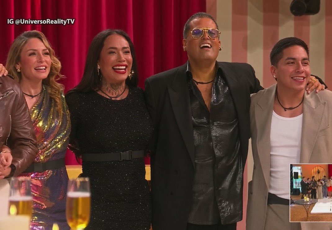 kosgloss's tweet photo. Aunque alguno de ellos te caiga mal debes reconocer que los 4 cargaron con el contenido de esta temporada!!💕 #LaCasaDeLosFamososMx https://t.co/gw4NfiI3vt