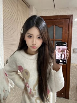iamsiruk's tweet photo. 谁来锐评一下我跟闺蜜福嘛 

粉嫩哒！流言1直接给没有🚪 https://t.co/s4CP4cakDo