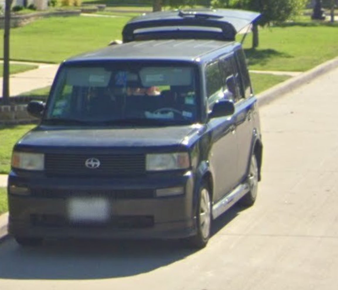 PlumbNick's tweet photo. Well look at this… the same car is parked in front two of the stash houses that are .4 miles away from each other and in different neighborhoods. 

@desitechsuppoat What do you think the odds of this being a random occurrence are? https://t.co/U6IMC9GyUo