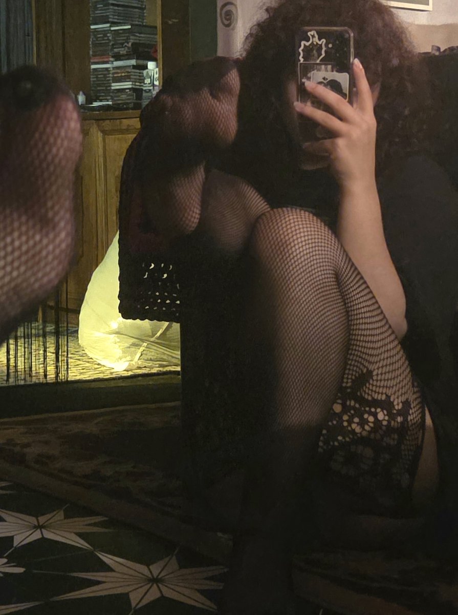 psyrenslure's tweet photo. TY FOR 3K DOLLS ꩜
⋆
⋆
⋆
feetfetish footfetish toes wrinklysoles soles arch toering anklet nailpolish nsfw fishnets thighs https://t.co/Ka8pb6z0eo