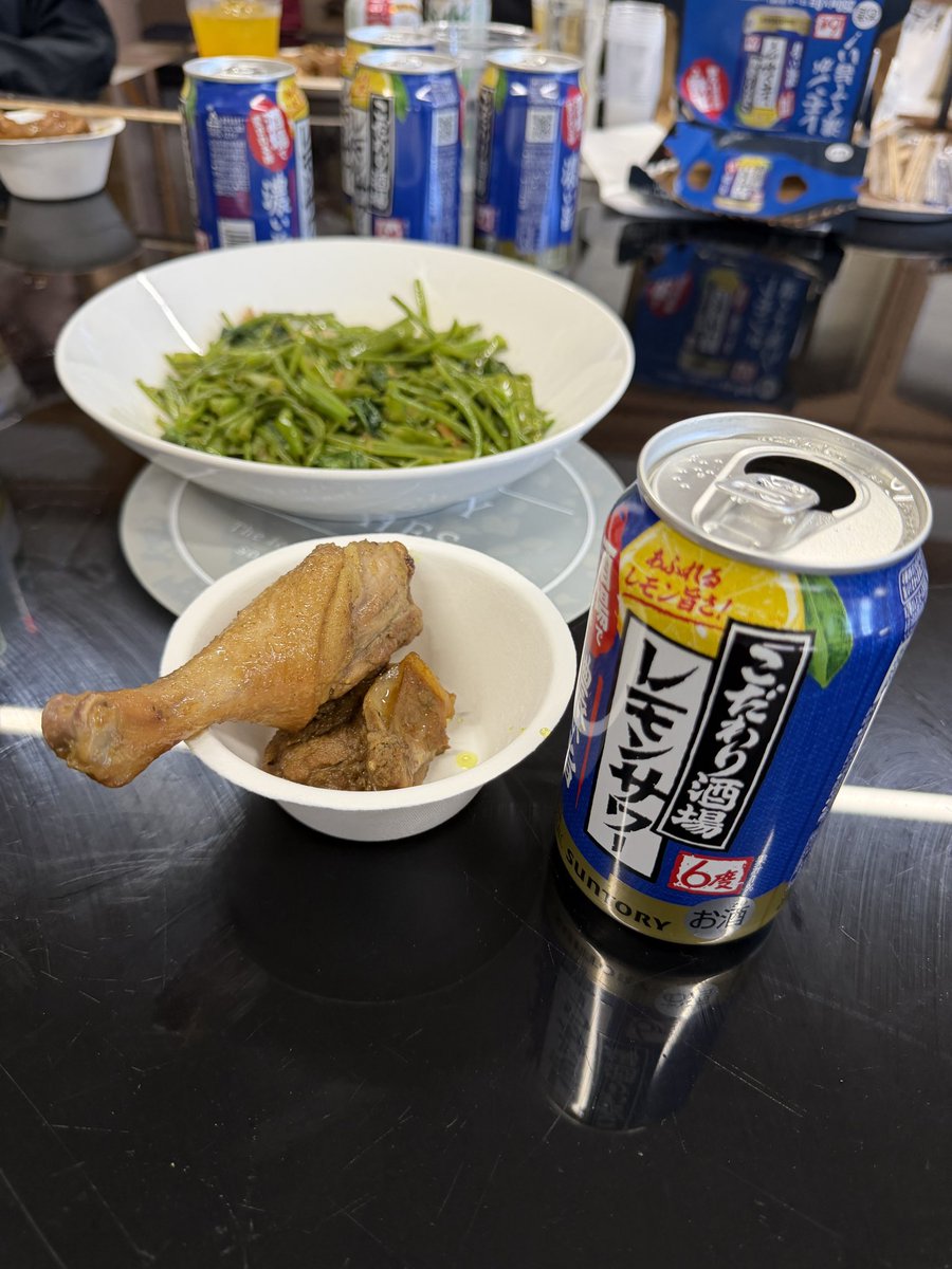 nagahamakisetsu's tweet photo. 経営計画発表会で
表彰した実習生が
賞金でご馳走してくれた！
親孝行だ🥹嬉しい https://t.co/l4hRTq97Gj