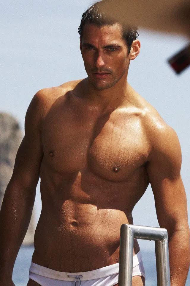 NAASAIYOK's tweet photo. เดวิด แกนดี้ (David Gandy) คือนายแบบระดับโลกชาวอังกฤษที่มีชื่อเสียงโด่งดังที่สุดคนหนึ่งจากผลงานถ่ายแบบและเดินแบบให้กับแบรนด์แฟชั่นชั้นนำระดับสากล https://t.co/Fw1ikPleSn