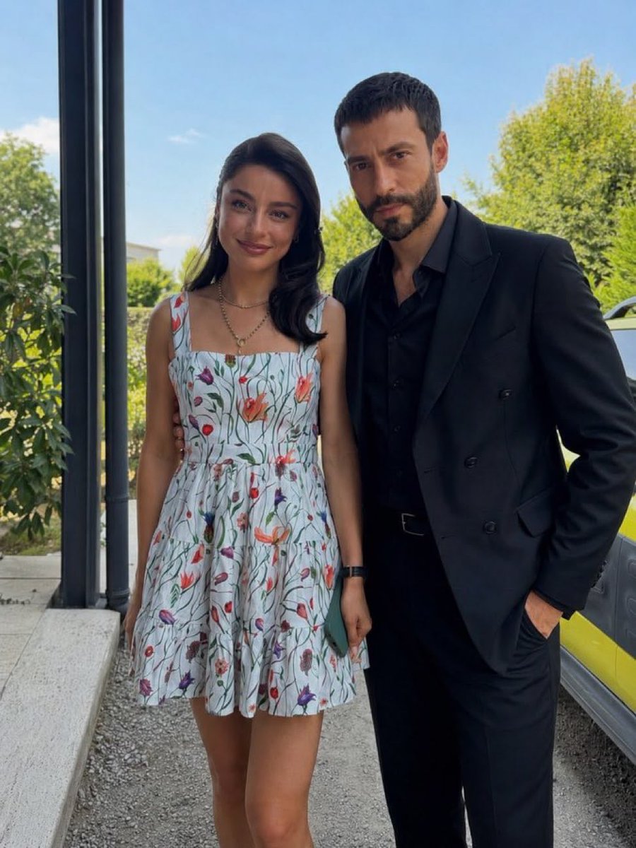 tvdiizidunyasi's tweet photo. #AyçaAyşinTuran &amp; #EkinKoç 

#DefKad https://t.co/KqsuBK7AVC