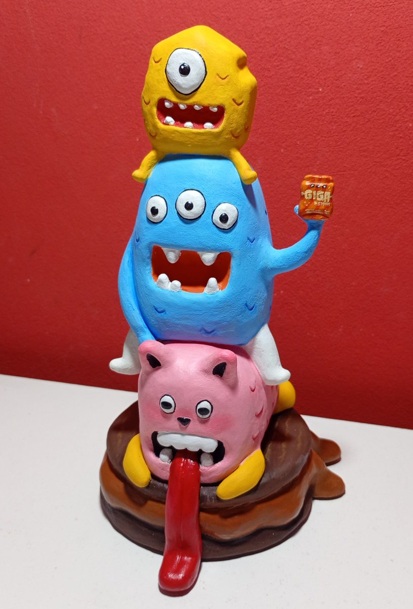LuniiSpr's tweet photo. hice una escultura de GIGA, woof y quartz ;) #gigaxspreen 🔸 https://t.co/jbysJNIcgy