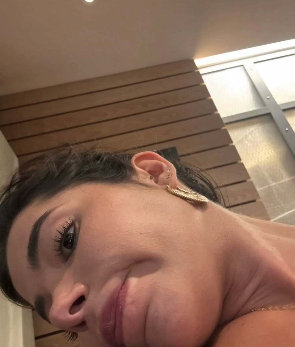 Ingridd55636493's tweet photo. I just want him beside me, that’s literally all.
Full video in private.
https://t.co/uuP4cLMPnI

#taboo #dogs https://t.co/x4cjSuAQ6Z