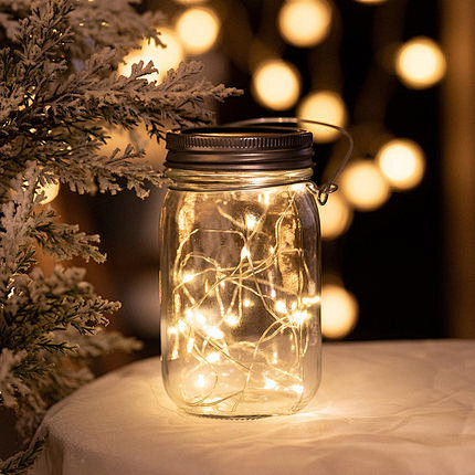 PhilipStepxrtf's tweet photo. Turn an old mason jar + a string of fairy lights into a dreamy night light! Super easy, cheap, and adds warm vibes to any desk , https://t.co/hzl8pZdUjM