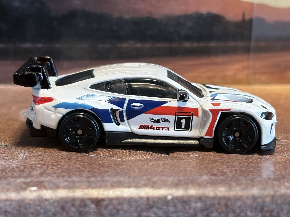 bdjskaks___899's tweet photo. Hot Wheels
Custom

BMW M4 GT3 https://t.co/W5xXD2ftLb