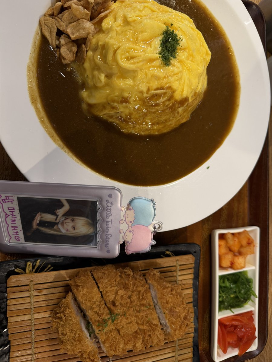 De1ph1nium's tweet photo. 겐전밥((っ˘ڡ˘ς)🥄 🍛  🥄(*ﾟ∀ﾟ* )
#비비안성맞춤 https://t.co/joXJmh8Tfp
