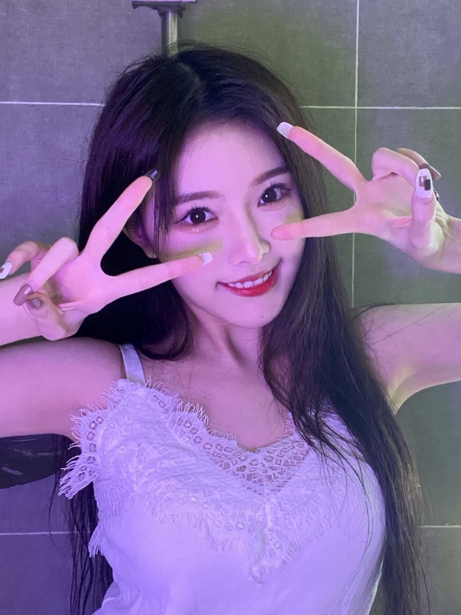 aa_aahh00's tweet photo. 上海交友资源太少了吗，怎么感觉拓展圈子好难哦 #上海 #线下 https://t.co/zajwS5PKUq