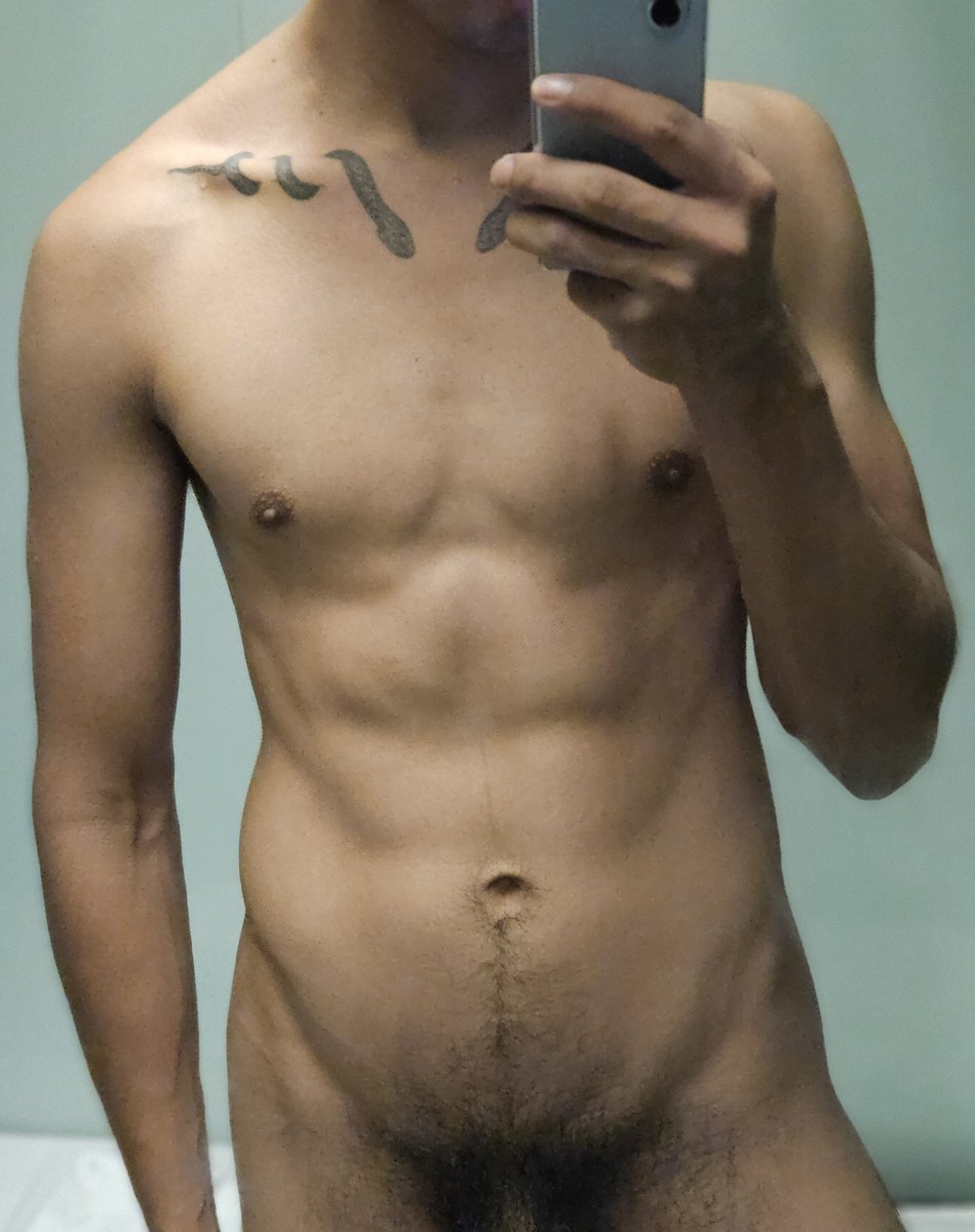 Eros_ib's tweet photo. Subiendo el calor en este lugar 🔥 
Me siento caliente cuando prendo ese porro 🤤🚬

Aqui sirven los hashtag? #hot #twink #boy #fitness https://t.co/Vhw6HV8xeo
