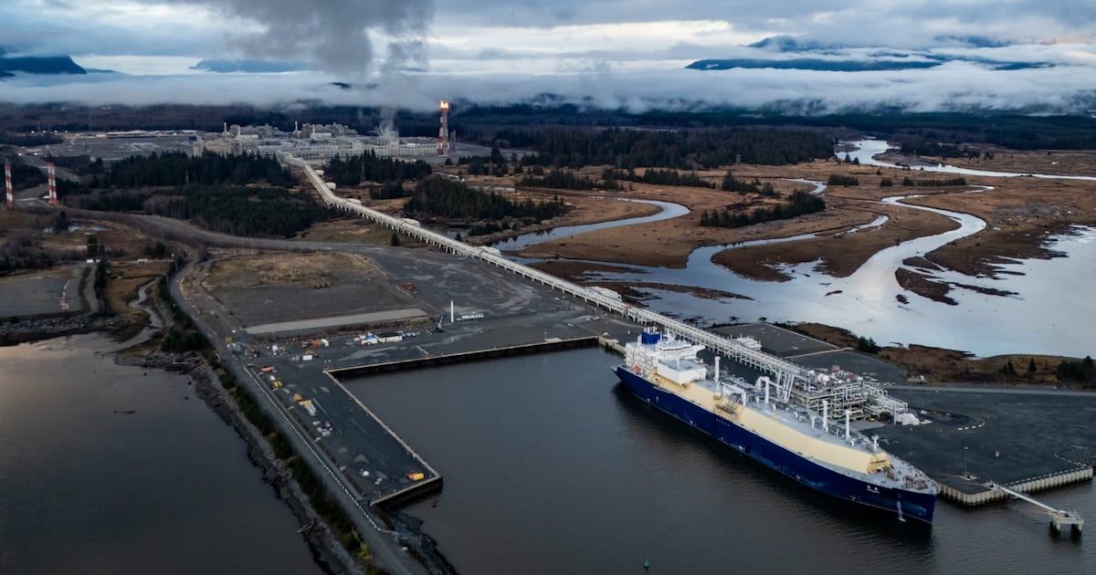 CP24's tweet photo. LNG Canada to import steel from China for $33B project in Kitimat, B.C. https://t.co/sVT8UJflN4 https://t.co/hKnXVpyE8S