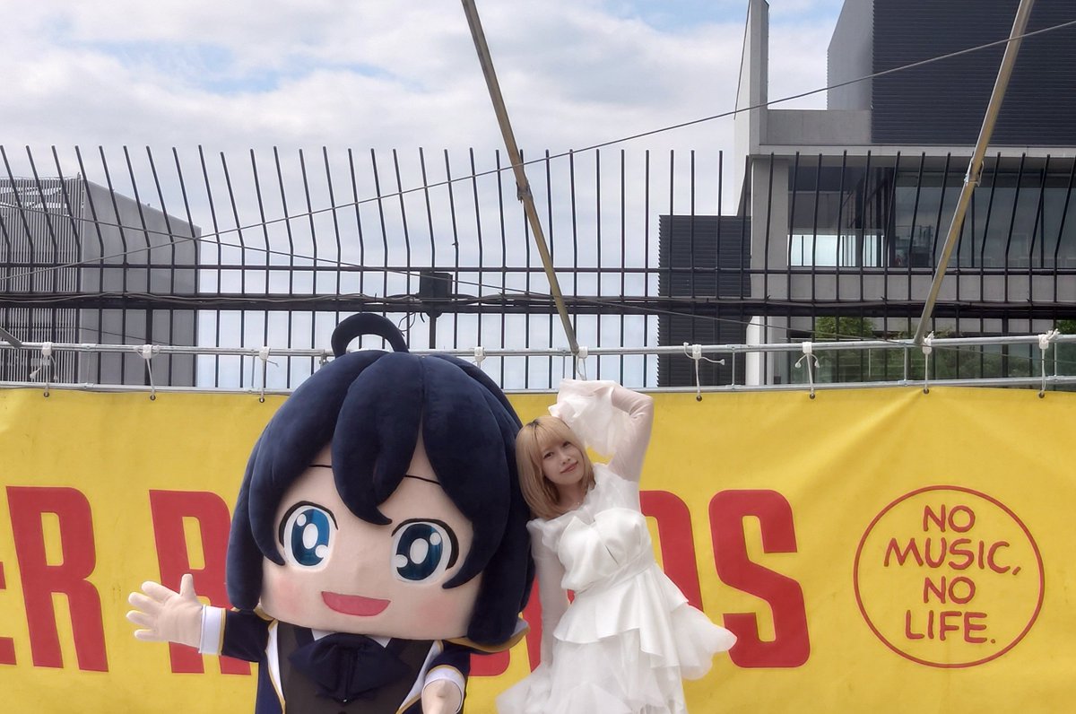 Reirou_42's tweet photo. 野外のりこちの歌声、何回聞いても最高！💧❤️‍🔥
#りこのトリコ https://t.co/T5Gk8hK8e6