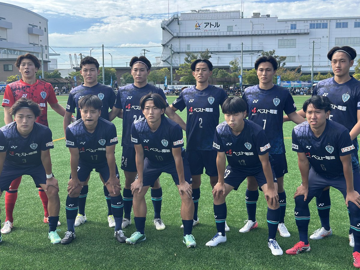AvispaF's tweet photo. ユースの選手達も負けられない戦いです🔥🐝

たくさんのサポーターの方々が応援に駆けつけてくれています🙌

必ず勝利を掴みましょう！

🏆U-18プレミアリーグWEST 🏆
アビスパ福岡U-18 🆚 ジュビロ磐田U-18
⏰14:00KO
🏟️福岡フットボールセンターA

#アビスパ福岡
#アビスパ福岡アカデミー
@AvispaF_ac