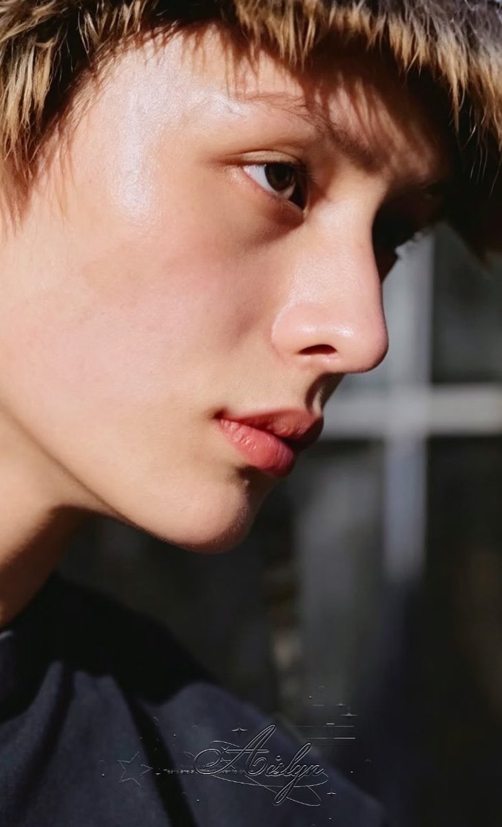 wittykittyn's tweet photo. at this point im not surprised that fans who meet him up close keep talking about how clear his skin is and how insane his facial structure looks, it’s clear that cameras don’t do him justice https://t.co/dTCCLQZvo1
