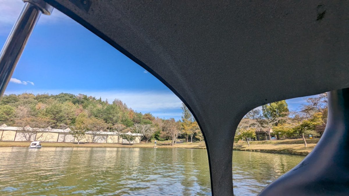 arr__w's tweet photo. やってみたかったんだよね

あひるボートの上でTwitter https://t.co/bYcXAQVYpE