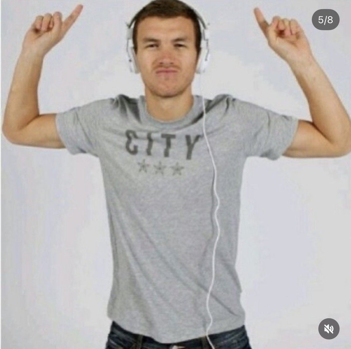 mehulg10's tweet photo. The Bosnia National Team posted some serious throwback photos of Džeko during his City days. This era is pure nostalgia. https://t.co/8bizDXTKS8