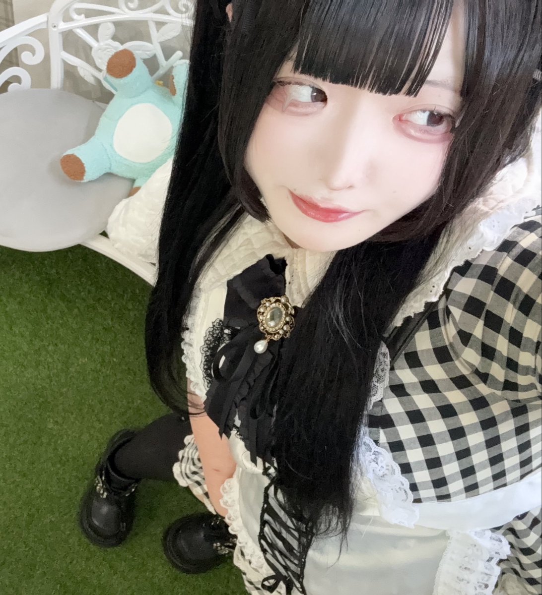 nito_MeP's tweet photo. おきゅいん🫖
本日も14時〜23時までいます〜
一緒にめいぴんに迷い込んで現世の嫌なことぜーんぶ忘れちゃおうぜ🫖🫖🫖
茶会や、茶会、茶しばこーぜ🫖

 #コンカフェ  #コンカフェ嬢  #一宮  #名古屋  #大須  #付喪神 https://t.co/qf5W5dVu9I