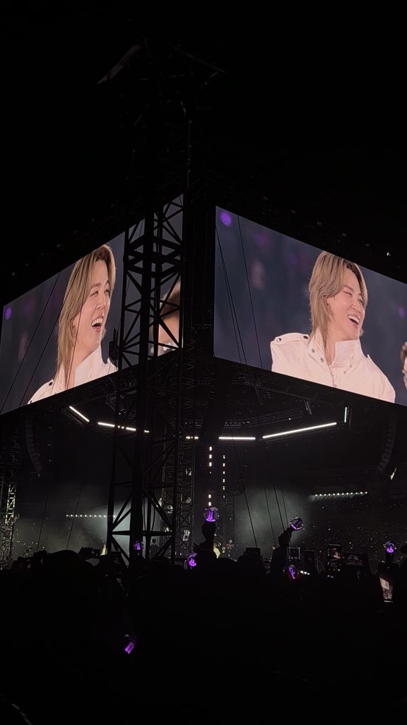 seokvampire's tweet photo. te amo park jimin https://t.co/nIbWu5A2wa