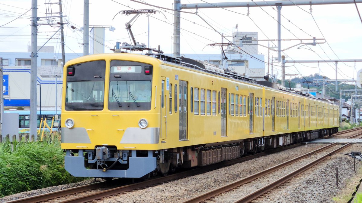 nayr8123's tweet photo. 2026/10/3(土) #同業者0人 
譲渡車武蔵丘入場牽引車送込
新101系 ｢263F｣

久しぶりに263Fの単独回送を撮影! 両先頭車はナックル連結器に交換されていました｡

@東飯能~武蔵丘 https://t.co/RjEqiRsfDD