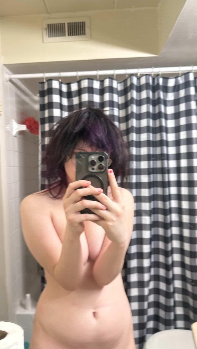 ravenn0ir's tweet photo. who up playin with they worm
#nsfwtwt https://t.co/XZdPyxXyg4
