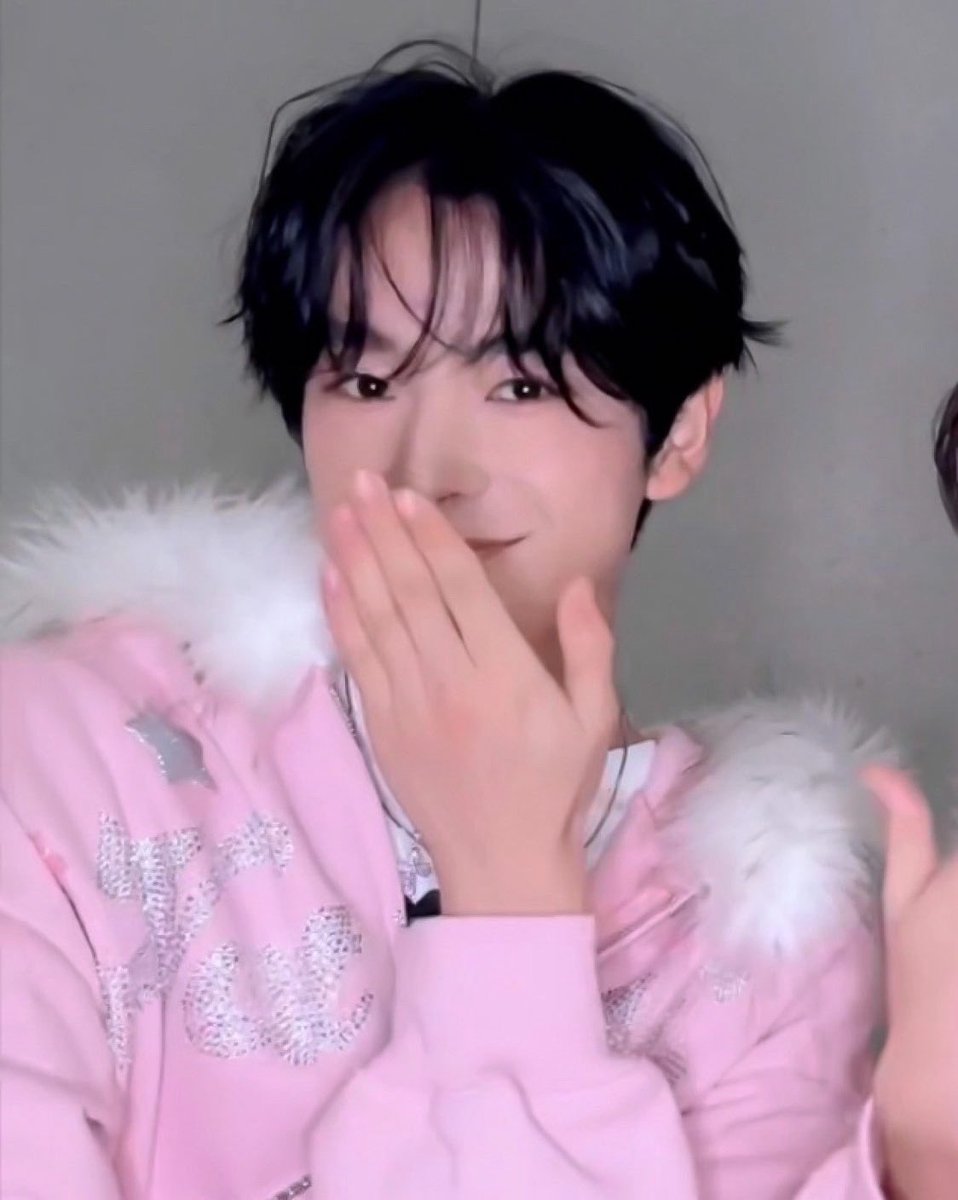 RealBokja's tweet photo. 우리아들 하고싶은거 다하게해줄게 그게 바텀일지라도 https://t.co/Da5IrVyOmB