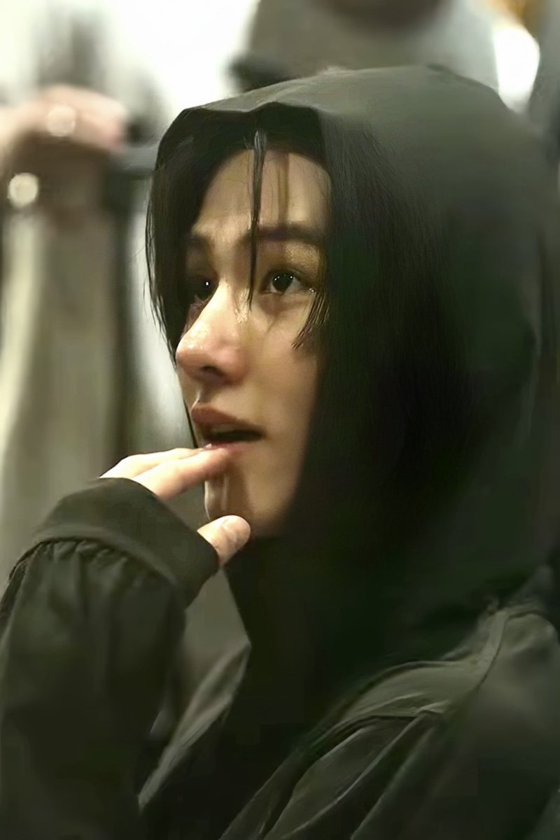 hyeonicats's tweet photo. brainrot keonhyeon producer x singer two tweets au https://t.co/g1heGtSDBF