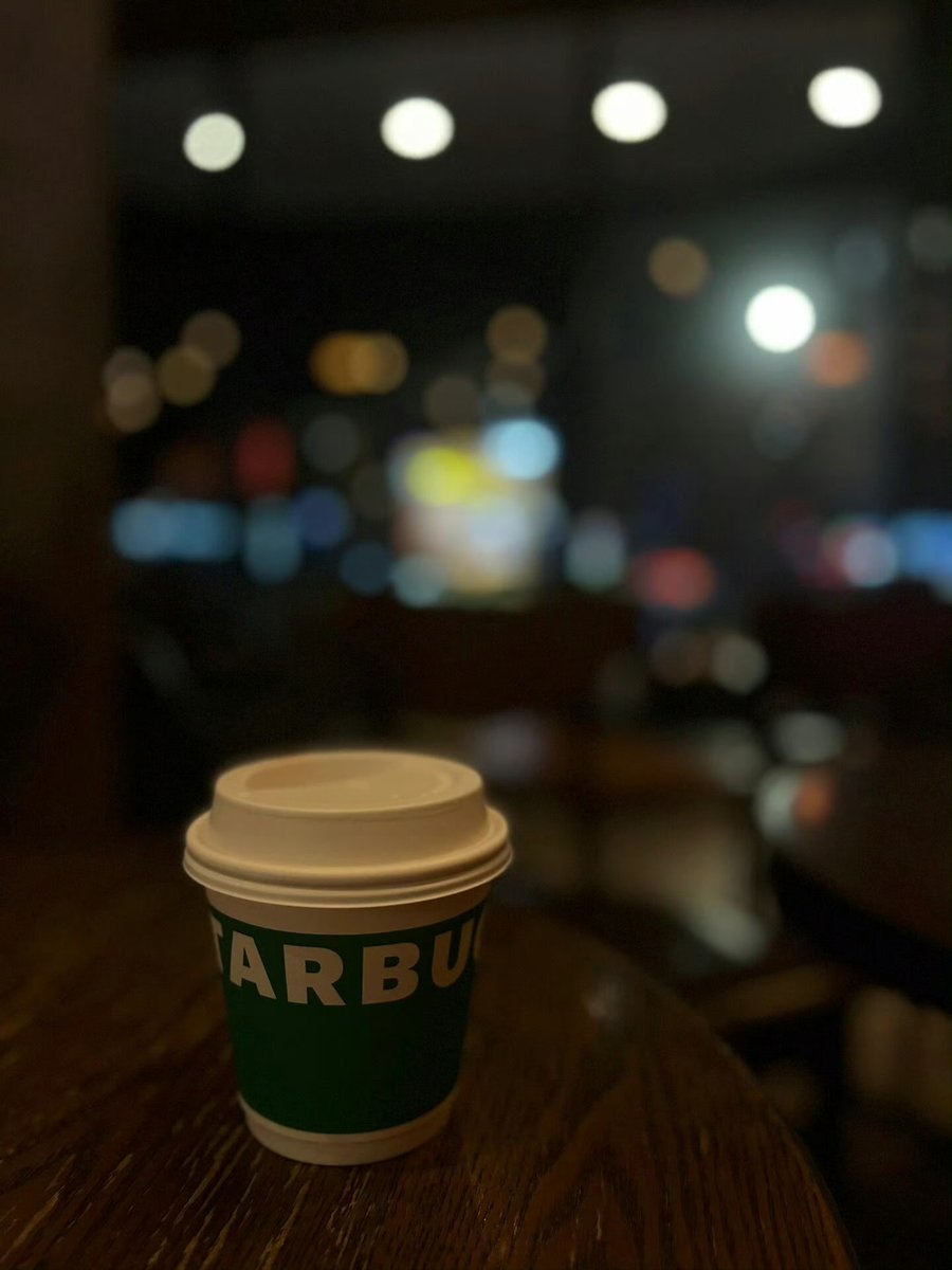KennethDiats1f's tweet photo. Just caught myself smiling randomly while sipping iced coffee at 8 PM—small, warm wins hit different lately.， https://t.co/Xp15PSiNPr
