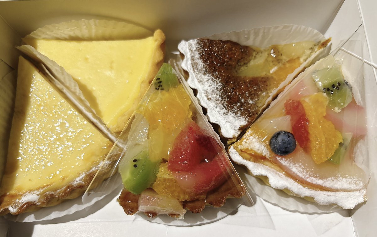 narnos's tweet photo. FLOのおまかせおためしタルト5個セットを7月にUber Eatsした時の結果を貼っておこう
どれも美味しかったな〜
（今日この後おまかせスイーツ3個セットを注文するか迷っているところ https://t.co/f1KaBOFj6Y