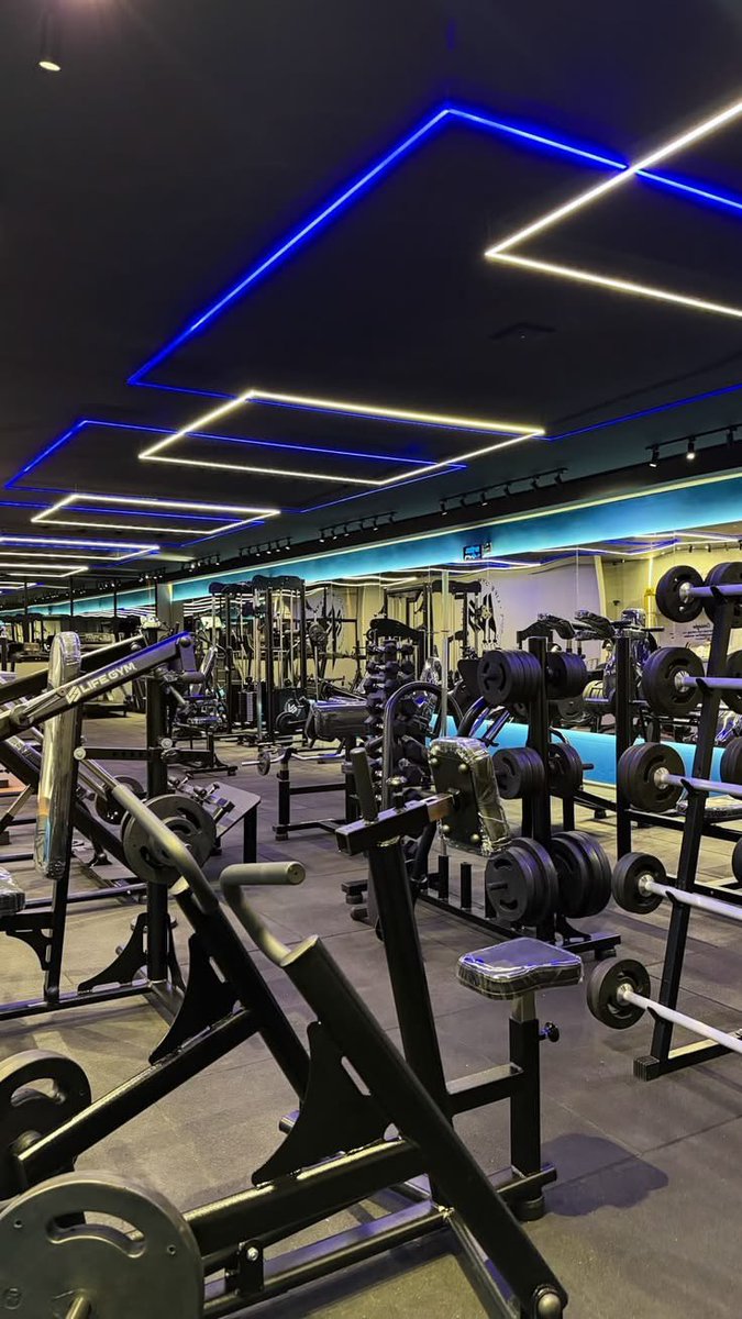 Web3_farukey's tweet photo. GM Web3 fam ☀️💙
No dey just build your bags, build your body too. 🏋️‍♂️
Let’s hit the gym and get fit! 💪🚀 https://t.co/DGz5V9RETW