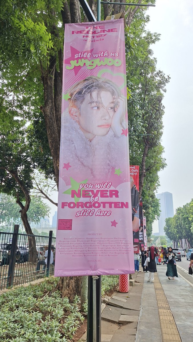 JungwooTeam_ID's tweet photo. [261003] Jungwoo banner was spotted at Indonesia Arena for NCT 127 THE REDLINE concert.

Jungwoo might not be on stage with us today, but he is still a part of this moment in our hearts. Let’s continue supporting JW &amp; until the day he returns from the military🥰❤️‍🔥

#JUNGWOO #정우 https://t.co/pTKGOOGUSI