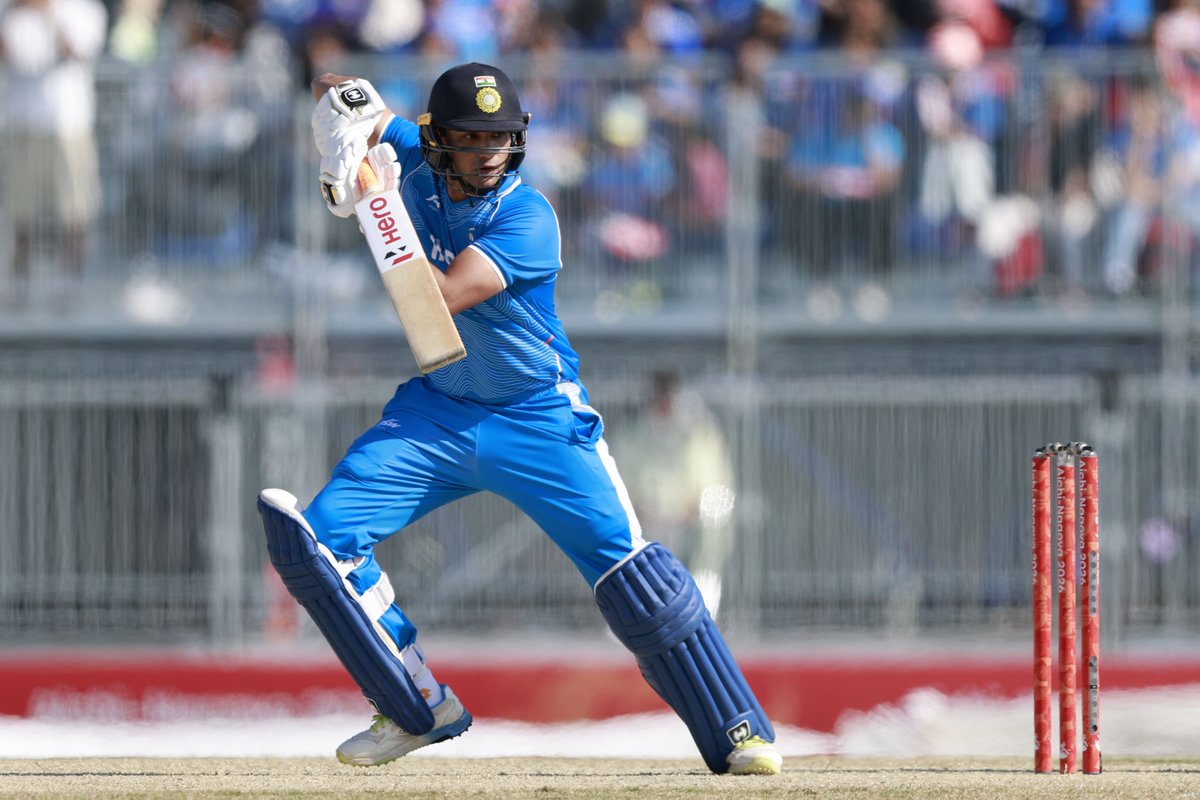BCCI's tweet photo. 6⃣1⃣ runs 
2⃣8⃣ balls 
3⃣ fours &amp; 7⃣ sixes 
2⃣1⃣7⃣.8⃣6⃣ strike rate 

Abhishek Sharma lights up the Final with a spectacular knock 🔥

Updates ▶️ https://t.co/g4wzZagyGj

#TeamIndia | #AsianGames | @OfficialAbhi04 https://t.co/OVjVf2DqGU