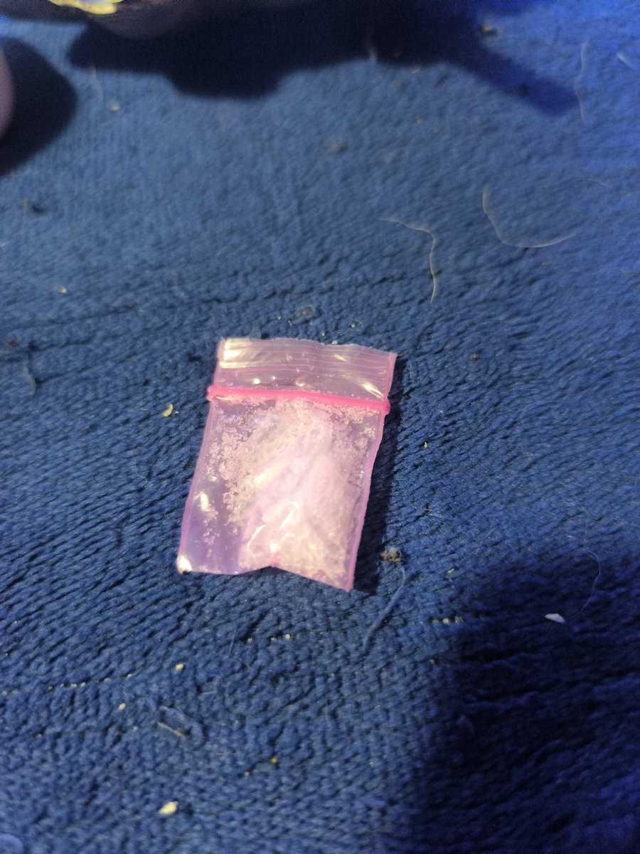 faseboc's tweet photo. No se nota pero el cricri se agota #drugtwt https://t.co/8yFvQf7CAI