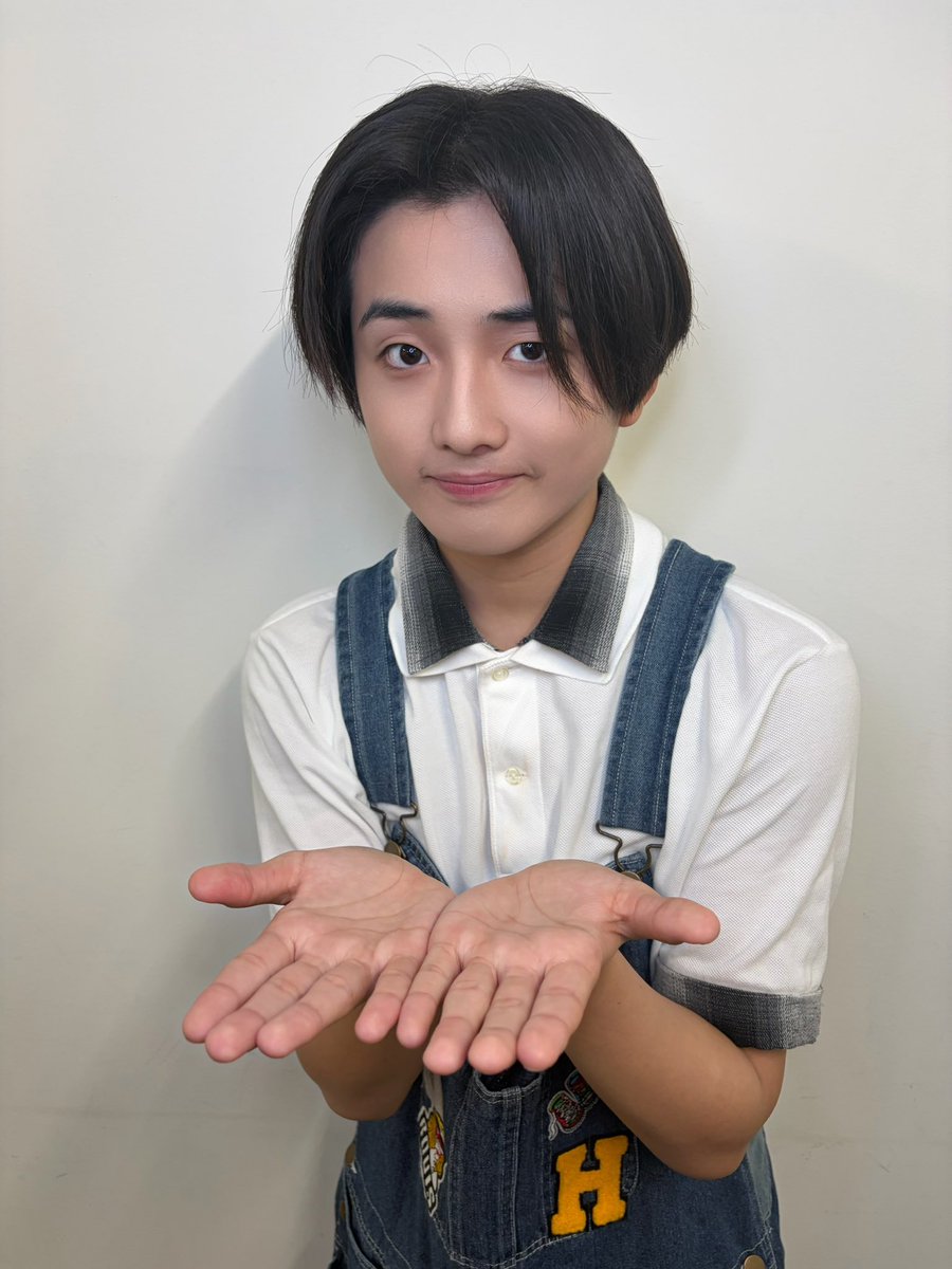 iiondo_official's tweet photo. /／
 📣リリースイベント特典会情報
\＼

本日の撮影ポーズをお知らせします！

📍三井ショッピングパーク ららぽーと富士見

📸グループ撮影会・グループ&グループ撮影会
あったかくてぽかぽかして♨️

📸2ショット撮影会
A iiONDOポーズ👍
B 未完成ハート
C プレゼント🎁

#HAPPY_SOJU_DAY
#iiONDO
#はつ恋ONDOの秋が来た
#EBiDAN