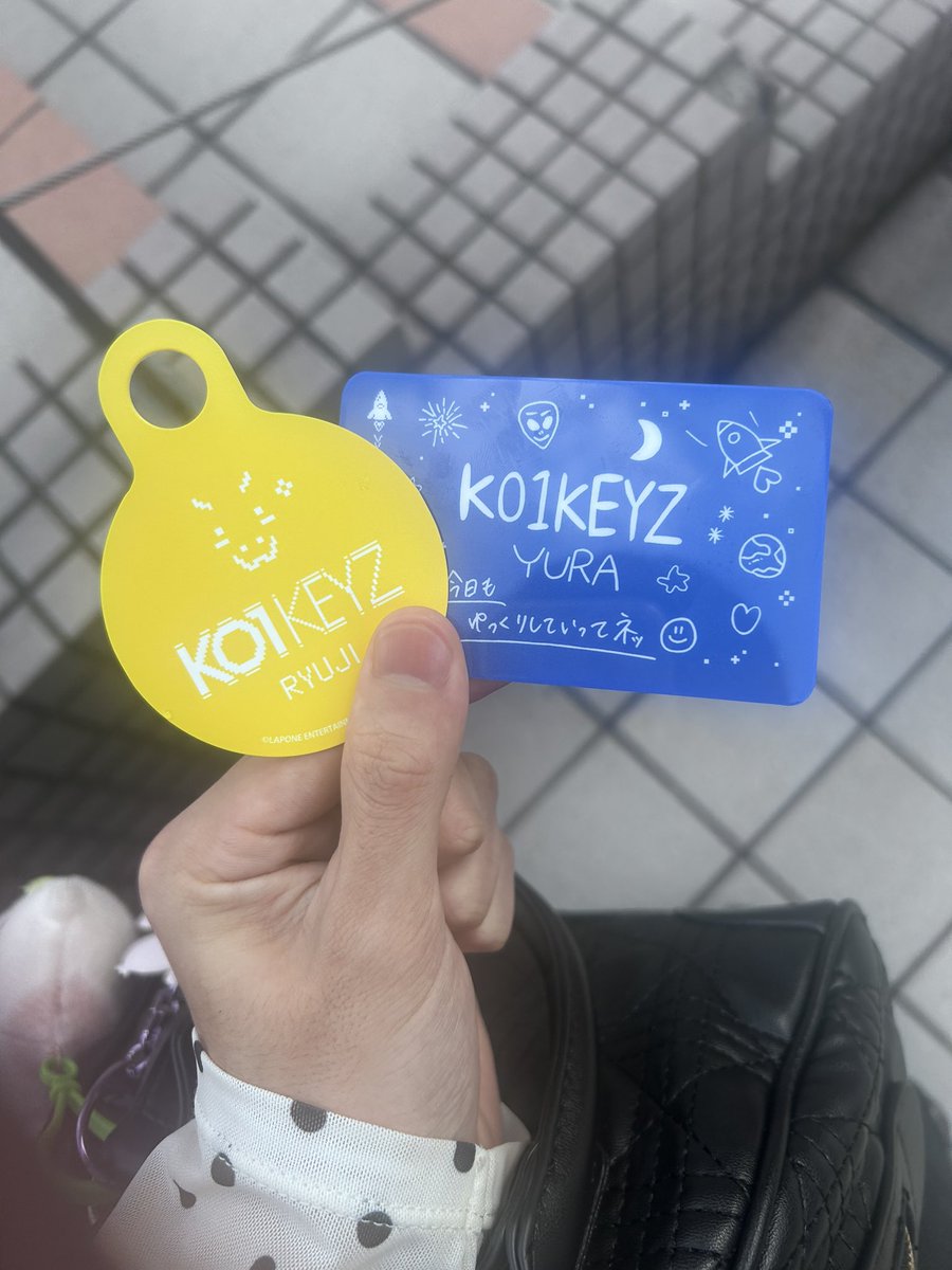 rixto_2's tweet photo. #KO1KEYZポップアップ
求　濱田永遠くん
譲　杉山竜司くん　安倍結蘭くん
同種でお願いします
会場での交換のみ https://t.co/5KDoOv8BLw