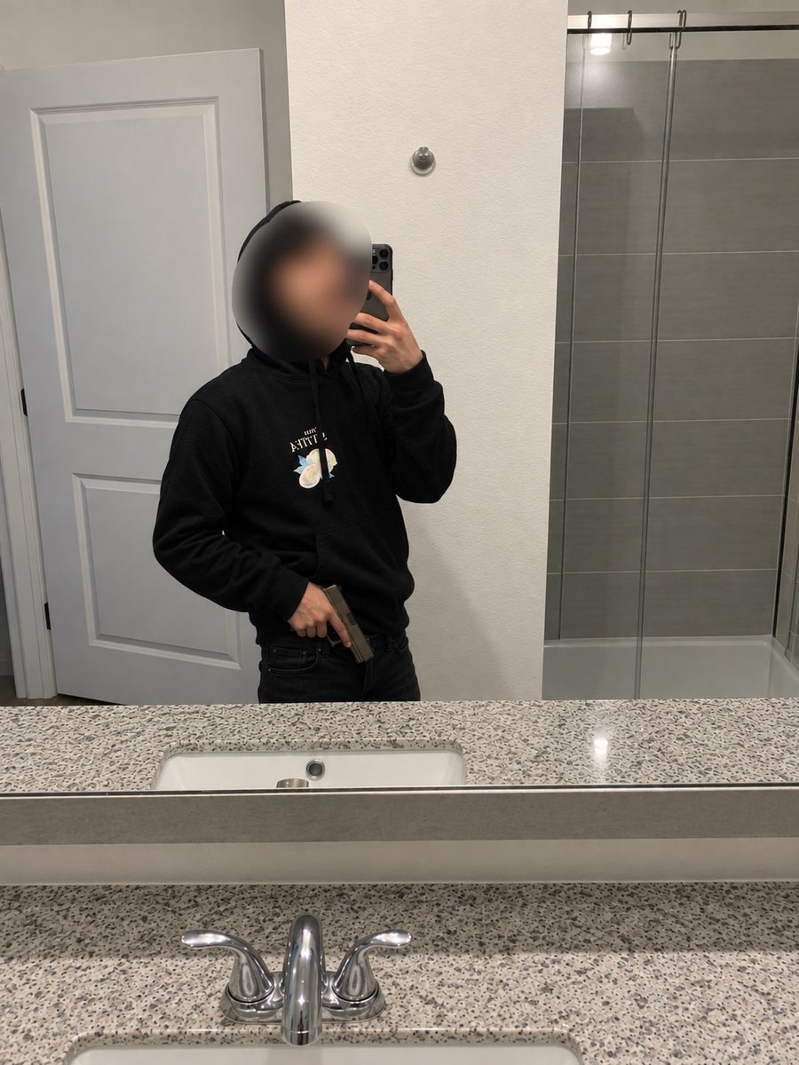 ebkven's tweet photo. ★ New to #nsfwtwt ★
★ 22M (he/him)
★ Faceless blaxican
★ Straight  
★ #horny 24/7
★ Soft/hard kinks
★ Trades(Not a buyer)
★ Dms always open
★ ↻ / ♡ to be moot
#nsfw #kinktwt #cucktribute #gooner #rt #promotwt #nsfwtwitter #mommykink #wankchat #freaky #dmsopen https://t.co/vEScwDbmdI