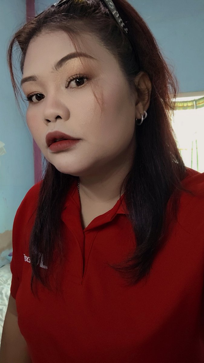 Aiinunun's tweet photo. ถ้าเขาจะรัก เป็นประสาทเขาก็รัก😜😝

#หมาแก่30+ https://t.co/b6jOye2eCF