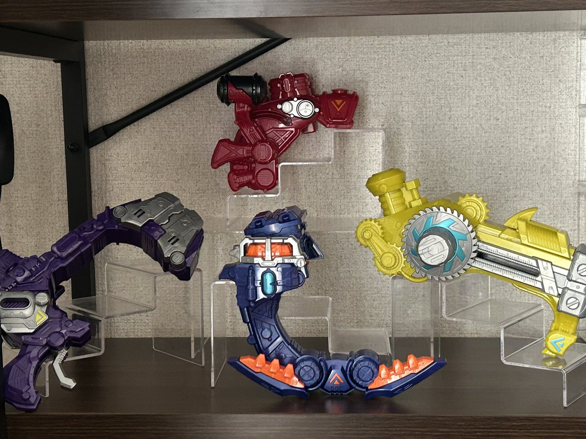 Ken_p82's tweet photo. ちょっと待て、ボーンバックルの色ってモモウラキンリュウじゃん
「やる」つもりか？ https://t.co/ezf5Ys77yw