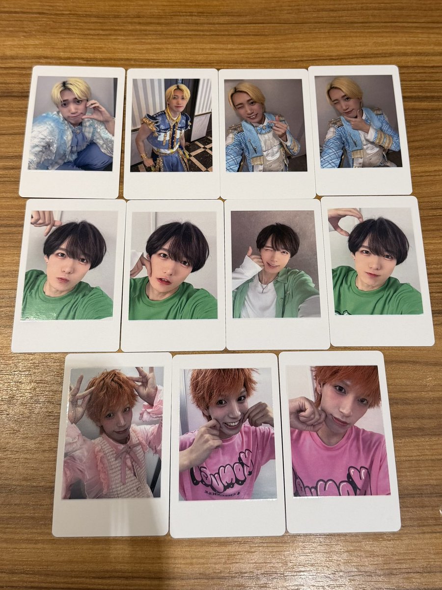 t_bm_u's tweet photo. ナナクロニクル ナナロル ハピカ

【譲】 紫 黄 赤 青 水 緑 桃

【求】青固定 or 定価(画像１枚目のみ+1〜)

FF外のDM気づかない為リプライお願い致します。 https://t.co/aLFxmtMj6D