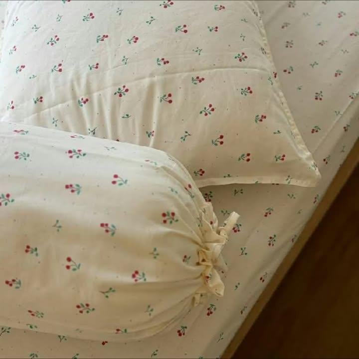 putrisyarifah25's tweet photo. MAKASIH NETIZEN‼️
Pantesan pada pindah ke sprei katun jepang ini
Ternyata pas dipake beneran seadem itu padahal gak pake AC coyyy https://t.co/zYIohb9qhf