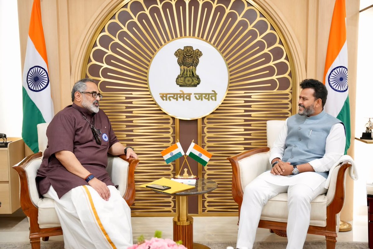 RajeevRC_X's tweet photo. A long-standing need of Sabarimala devotees has been taken to the Centre

Met Union Civil Aviation Minister Shri @RamMNK Ji and submitted a proposal, put forward by our two senior leaders, Shri @Kummanam Ji and Shri @AnoopKaippalli Ji, for a pilgrim airport for Sabarimala.

The proposal requests the Ministry to initiate consultations with the State Government and consider Kodumon Estate in Pathanamthitta - about 3,000 acres of contiguous land, close to Pamba - for a feasibility study under the Greenfield Airports Policy.

Today, devotees flying in from across India and abroad land at Kochi or Thiruvananthapuram and travel hours by road. A Sabarimala airport would change that, and also serve the NRI families of Pathanamthitta and the wider pilgrimage circuit.

PM @narendramodi Ji has shown what connectivity can do for sacred destinations such as Shirdi and Tirupati.

Our goal is to bring that same world-class infrastructure to Sabarimala’s devotees.

#Seva #PoliticsOfSeva #PoliticsOfPerformance #ViksitKeralam