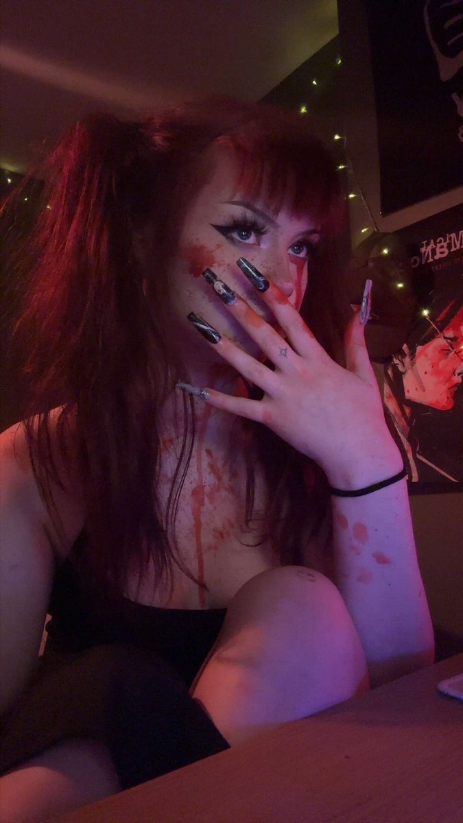 weak4spyder's tweet photo. 18+ moot hunt!

• spyder 
• scottish
• nsfw 
• stoner girl
• feral shitposter
• chronically online 

(no age in bio gets you blocked) 

#moots #mutuals #nsfw #halloween #alternative #oomf

</33 https://t.co/B5CZknTbGR