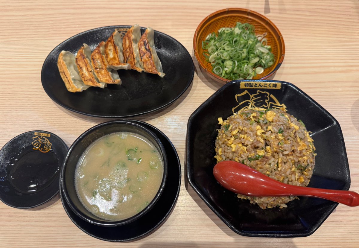 0Kaffee43927's tweet photo. うま屋

お宝帰り、急にうま屋の発作が笑
めちゃ混んでるけどもう、うま屋の口になってるから並んででも食べる😋

月1くらいで必ずやってくるなー
この発作🤣 https://t.co/1h4MIKNNHW