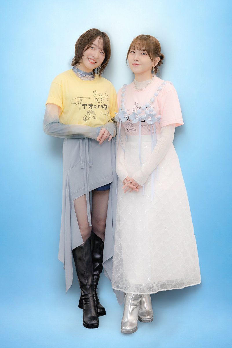 kuranosuke330's tweet photo. 【執筆＆撮影担当】『アオのハコ』Season2 上田麗奈×鬼頭明里、千夏と雛が抱える“好き”のその先へ

それぞれの思いがさらに動き出すSeason2。千夏と雛の心の変化や、二人が互いに抱く“羨ましさ”について伺いました。

▼記事はこちら
https://t.co/mizYQbXcY1

#アオのハコ
#上田麗奈 #鬼頭明里 https://t.co/8hKaYpKH62