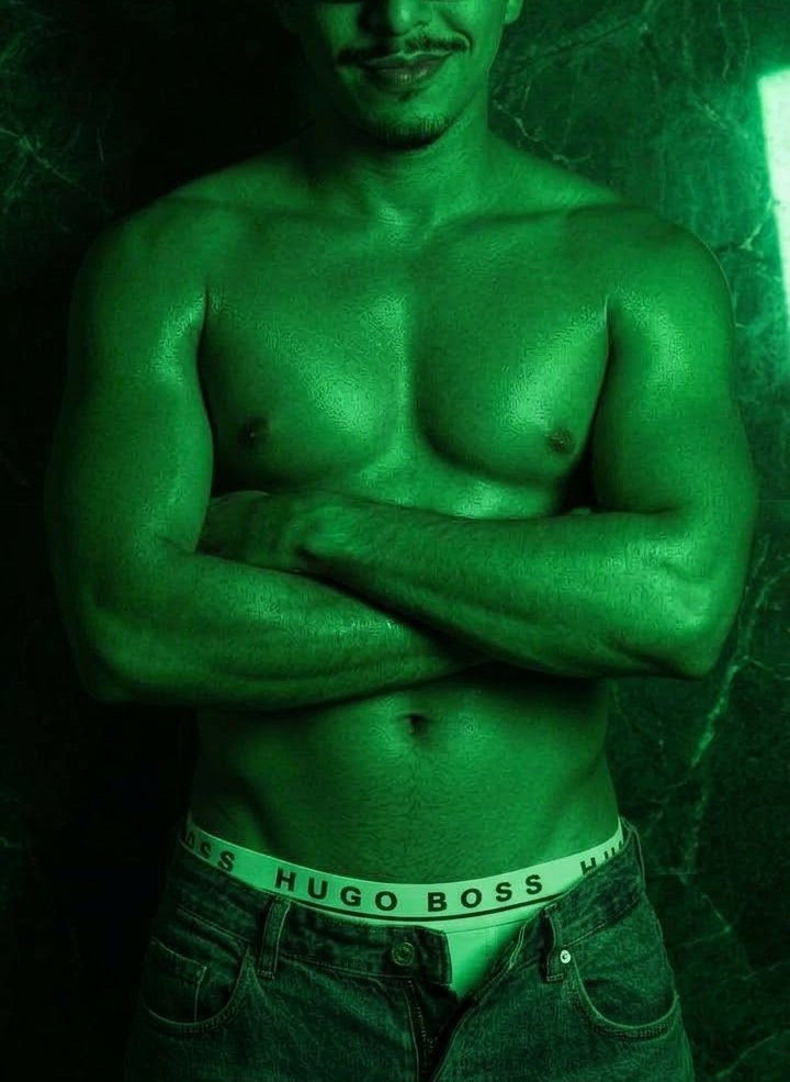 Hugocosst's tweet photo. Hugo x Hugo💪🏼
 @HUGOBOSS https://t.co/fjZcCDOUFD