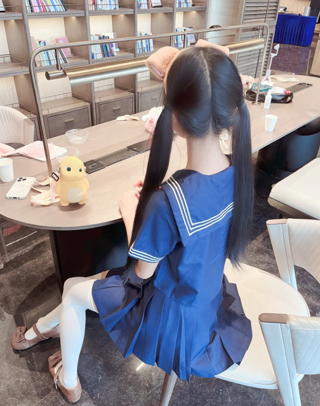 IramPathan5's tweet photo. 请你们让一让，让喜欢本喵的人先找我约会，让不喜欢还在考虑找本喵约会的人等待 #苏州 #苏州个人 https://t.co/rzb7eBL6kR