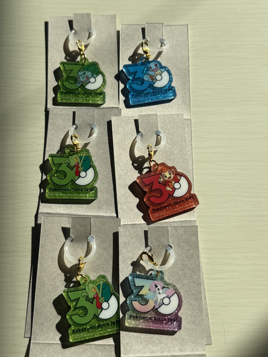 Livedie_thought's tweet photo. 【交換】
ポケモン Poké-Charm ポケチャーム
30周年ロゴマスコット

譲:フシギダネ キモリ ゼニガメ ヒコザル
ガラルポニータ
求:ヒトカゲ ジラーチ ナエトル ゼラオラ

都内手渡し>>>郵送
検索からも歓迎です。
お気軽にお声掛けください🙇‍♀️ https://t.co/CeyiwUMOrN